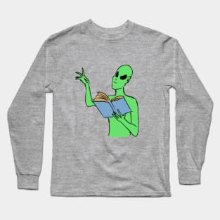 Alien reading a book Long Sleeve T-Shirt